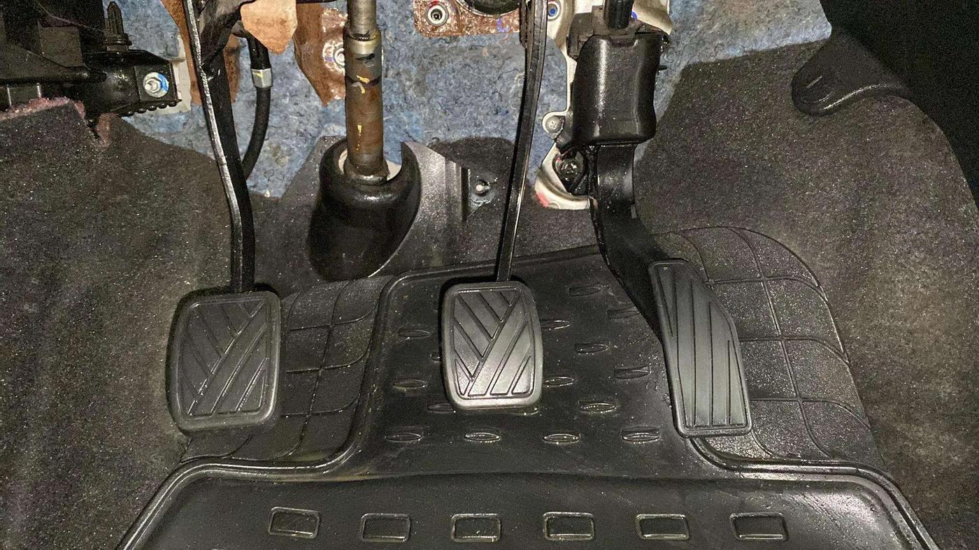 2019 Maruti IGNIS DELTA 1.2, Petrol, Manual, 46,439 km, Pedals
