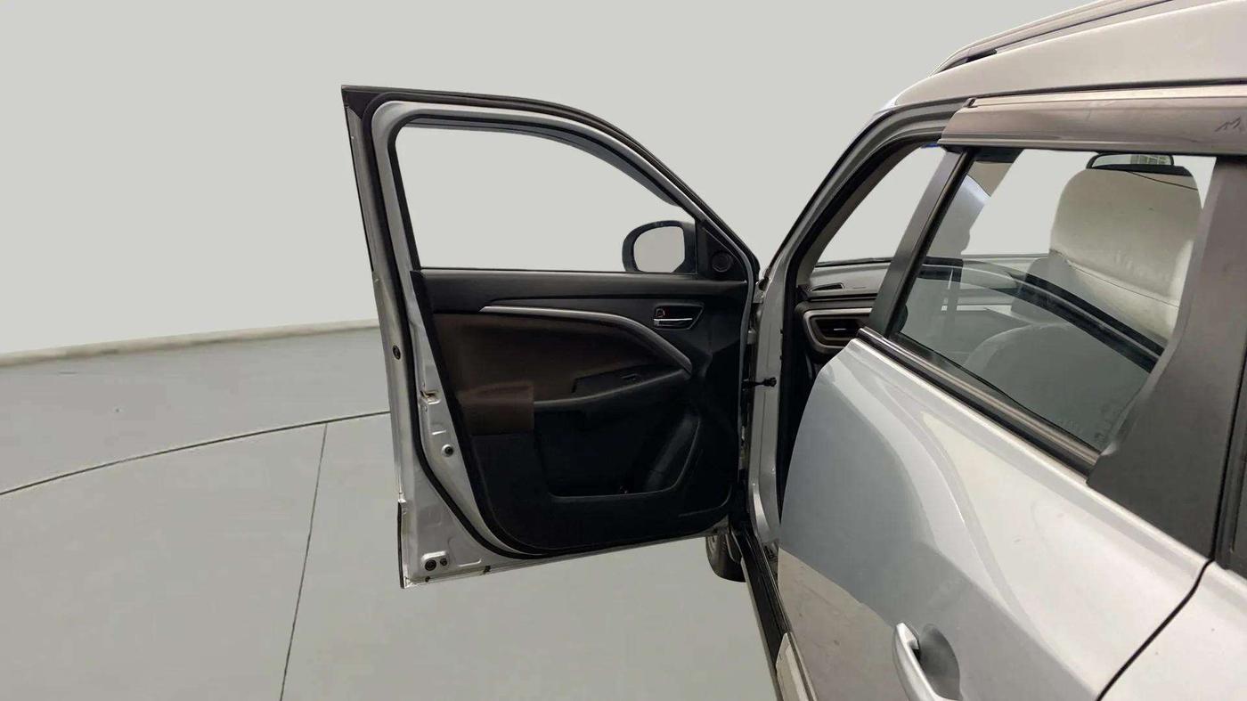 2023 Maruti BREZZA ZXI S-CNG, CNG, Manual, 37,665 km, LHS Front Door