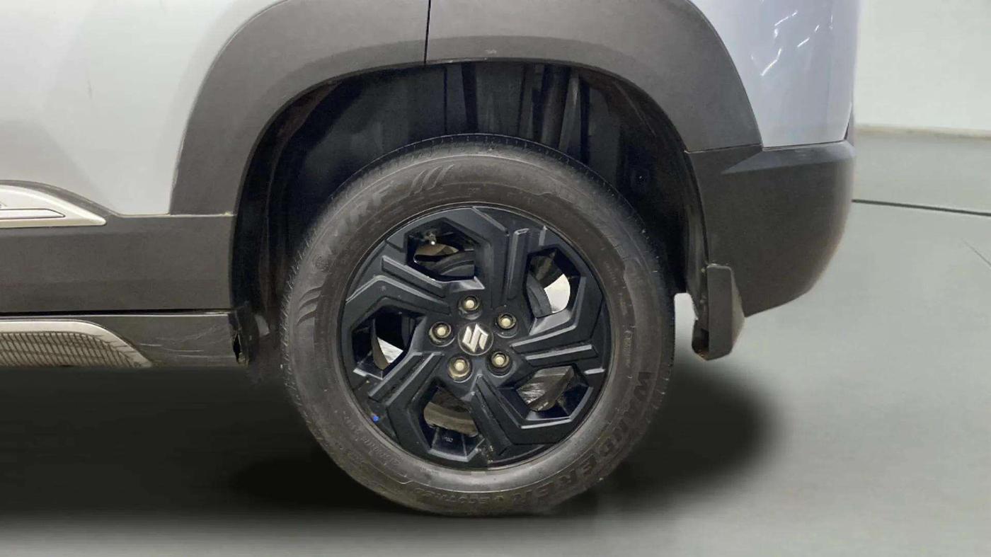 2023 Maruti BREZZA ZXI S-CNG, CNG, Manual, 37,665 km, Left Rear Wheel