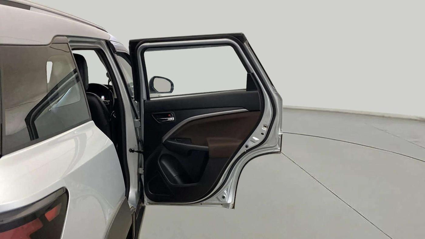 2023 Maruti BREZZA ZXI S-CNG, CNG, Manual, 37,665 km, RHS Rear Door