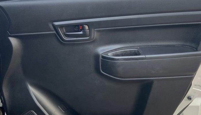 2020 Maruti S PRESSO VXI AMT, Petrol, Automatic, 23,968 km, Driver Side Door Panels Control