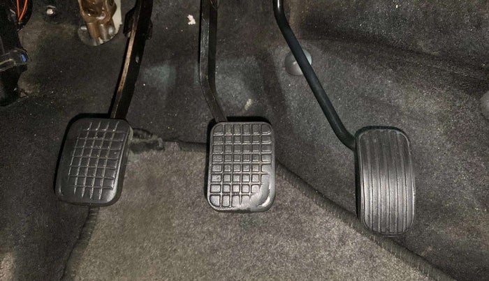 2018 Tata Tiago XE PETROL, Petrol, Manual, 46,784 km, Pedals