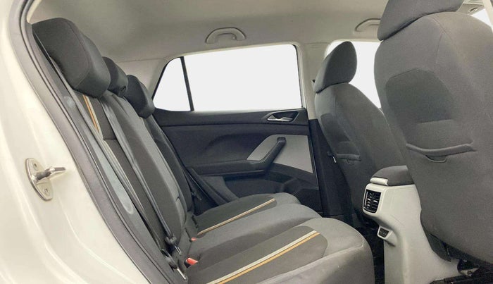 2023 Skoda KUSHAQ AMBITION 1.0L TSI AT, Petrol, Automatic, 28,979 km, Right Side Rear Door Cabin