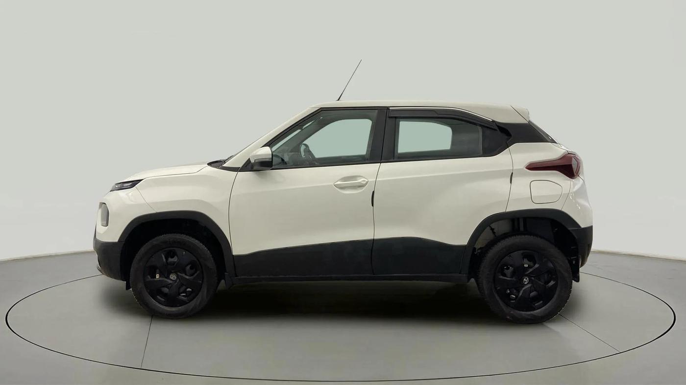 2023 Tata PUNCH ADVENTURE RHYTHM PACK AMT, Petrol, Automatic, 17,492 km, Left Side