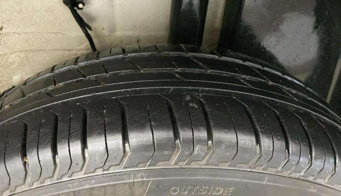 2023 Tata PUNCH ADVENTURE RHYTHM PACK AMT, Petrol, Automatic, 17,492 km, Right Rear Tyre Tread