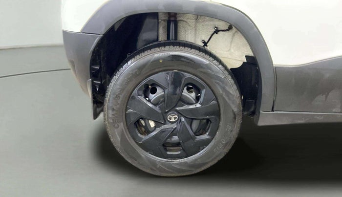 2023 Tata PUNCH ADVENTURE RHYTHM PACK AMT, Petrol, Automatic, 17,492 km, Right Rear Wheel