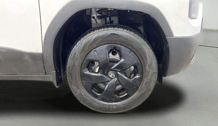 2023 Tata PUNCH ADVENTURE RHYTHM PACK AMT, Petrol, Automatic, 17,492 km, Right Front Wheel