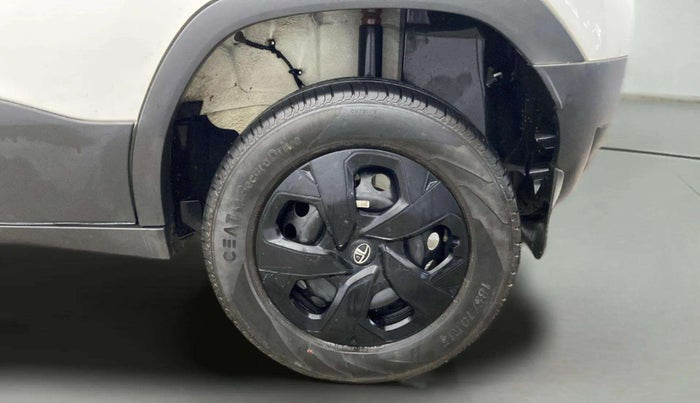 2023 Tata PUNCH ADVENTURE RHYTHM PACK AMT, Petrol, Automatic, 17,492 km, Left Rear Wheel