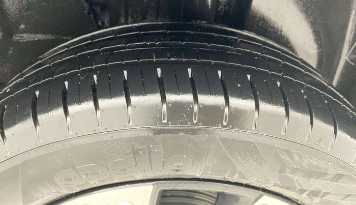 2021 Tata PUNCH CREATIVE  MT, CNG, Manual, 39,695 km, Left Rear Tyre Tread