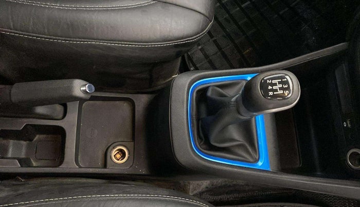 2021 Tata PUNCH CREATIVE  MT, CNG, Manual, 39,695 km, Gear Lever