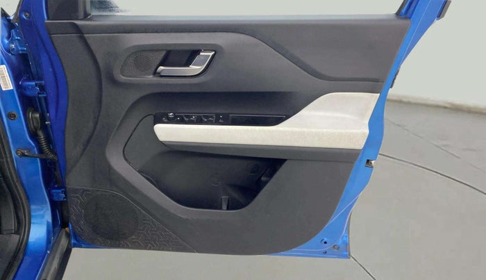 2021 Tata PUNCH CREATIVE  MT, CNG, Manual, 39,695 km, Driver Side Door Panels Control