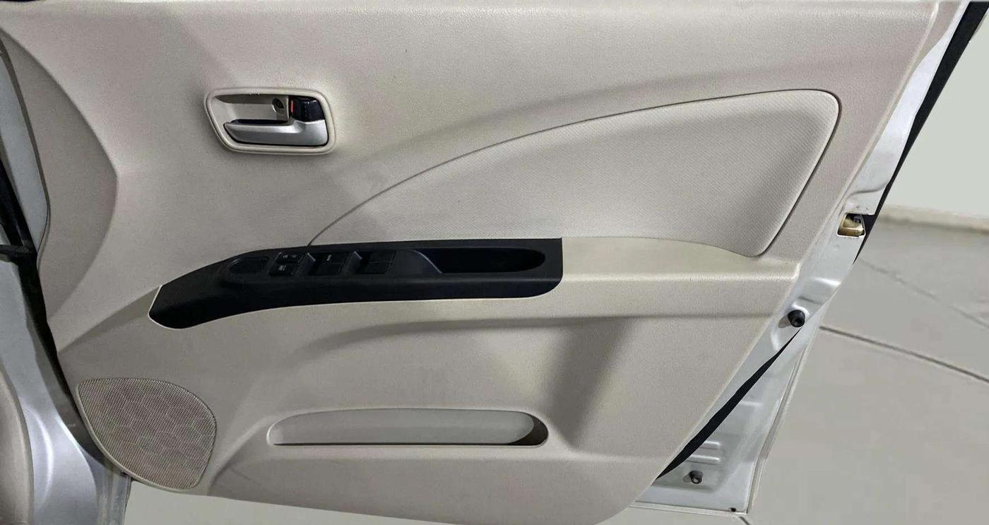 2020 Maruti Celerio VXI, Petrol, Manual, 50,915 km, Driver Side Door Panels Control