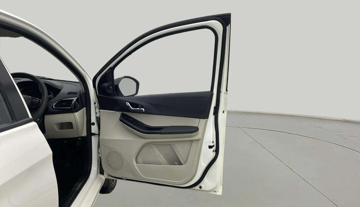 2022 Tata Tiago XZ PLUS PETROL, Petrol, Manual, 36,729 km, RHS Front Door