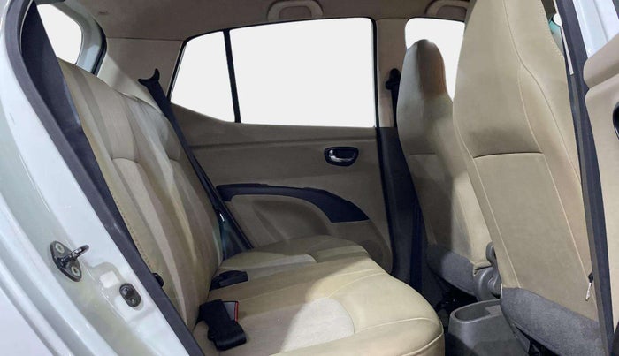 2013 Hyundai i10 MAGNA 1.2, Petrol, Manual, 68,274 km, Right Side Rear Door Cabin