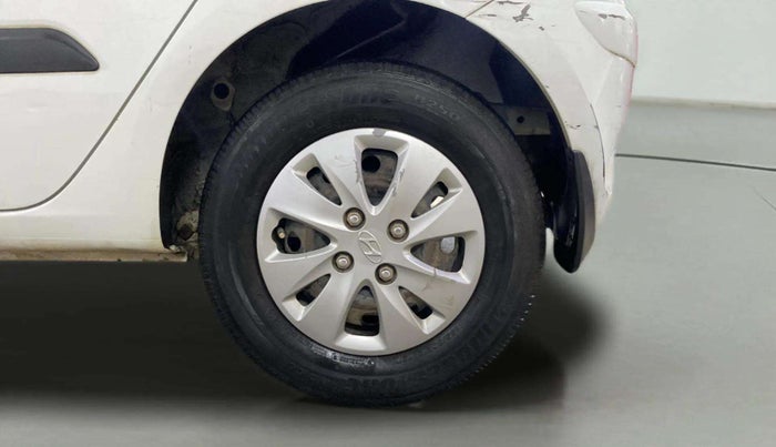 2013 Hyundai i10 MAGNA 1.2, Petrol, Manual, 68,274 km, Left Rear Wheel
