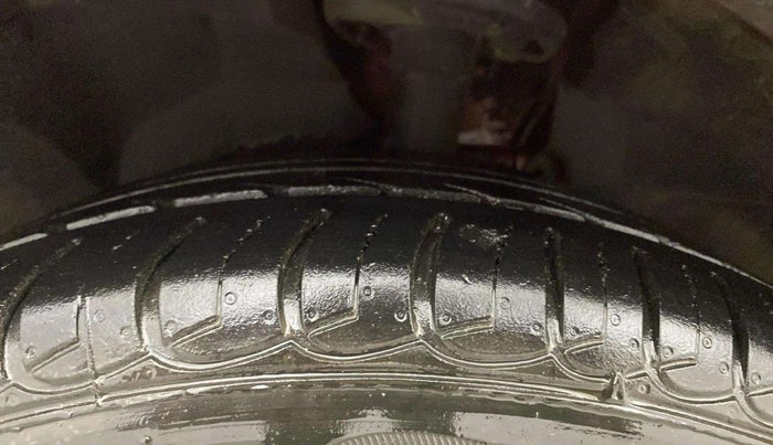 2018 Ford Ecosport TITANIUM 1.5L PETROL, CNG, Manual, 67,348 km, Left Front Tyre Tread
