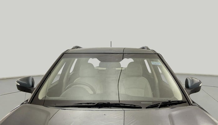 2021 Mahindra XUV300 W8 (O) 1.2 PETROL AMT, Petrol, Automatic, 19,954 km, Front Windshield
