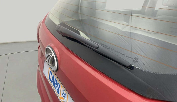 2021 Mahindra XUV300 W8 (O) 1.2 PETROL AMT, Petrol, Automatic, 28,551 km, Rear Wiper