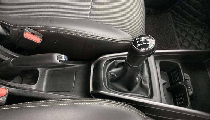 2019 Maruti XL6 ZETA MT, Petrol, Manual, 31,446 km, Gear Lever