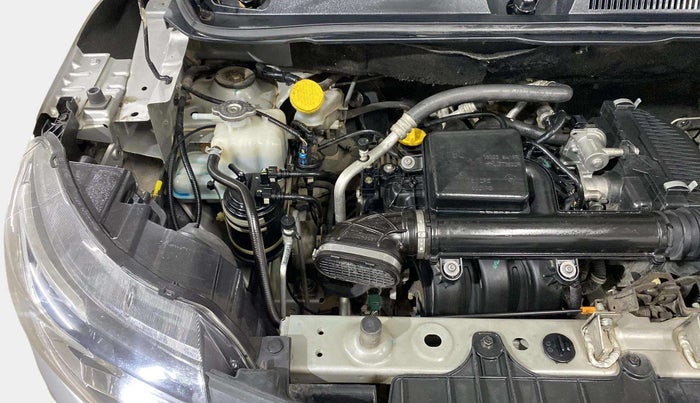 2019 Renault TRIBER RXZ, Petrol, Manual, 46,047 km, Engine View - Right