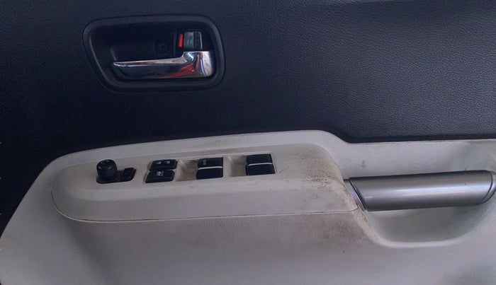 2020 Maruti IGNIS ALPHA 1.2, Petrol, Manual, 72,288 km, Driver Side Door Panels Control