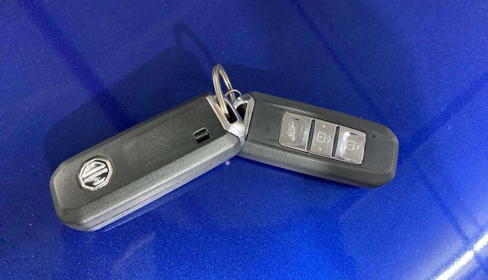 2023 MG HECTOR PLUS  SHARP PLUS 2.0 D TURBO MT 6STR, Diesel, Manual, 29,183 km, Key Close Up