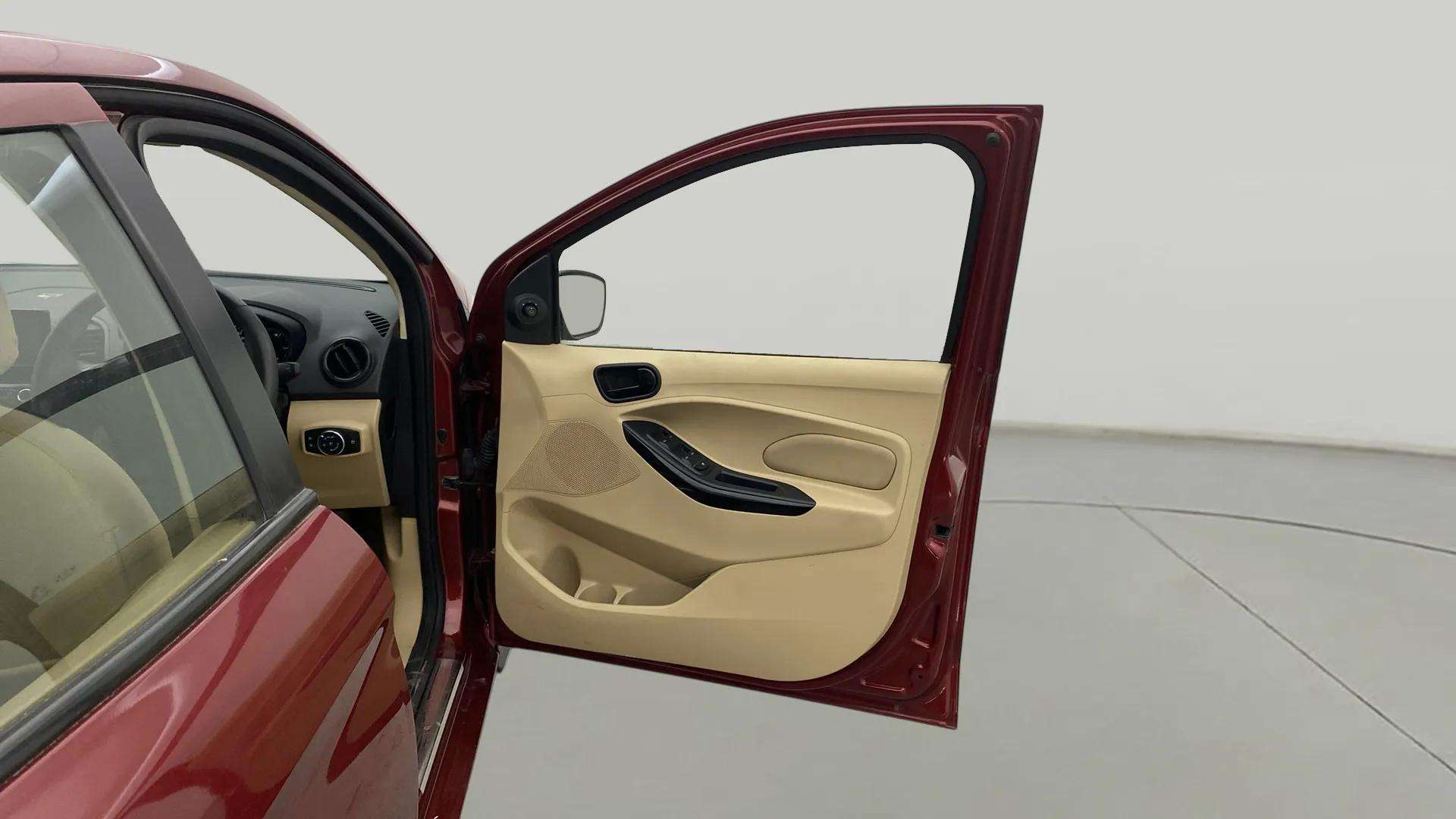 RHS-Front-Door-Open-32