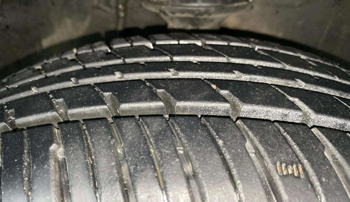 2015 Maruti Alto K10 VXI AMT, Petrol, Automatic, 65,894 km, Right Front Tyre Tread