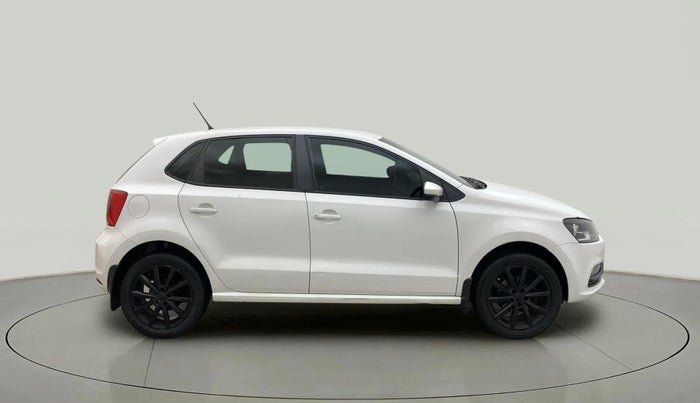 2018 Volkswagen Polo HIGHLINE PLUS 1.0 16 ALLOY, Petrol, Manual, 1,21,839 km, Right Side View