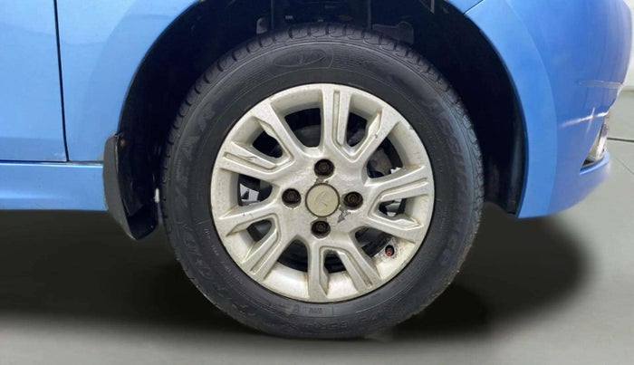 2017 Tata Tiago XZ PETROL, Petrol, Manual, 58,129 km, Right Front Wheel