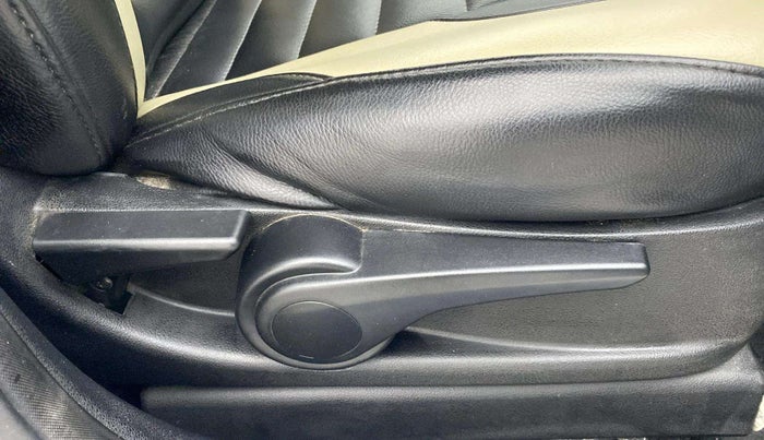 2017 Tata Tiago XZ PETROL, Petrol, Manual, 58,129 km, Driver Side Adjustment Panel