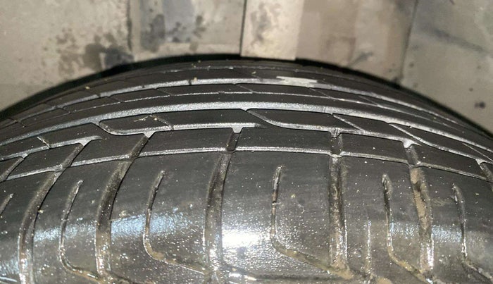2019 Tata NEXON XZA PLUS PETROL, Petrol, Automatic, 37,235 km, Left Front Tyre Tread