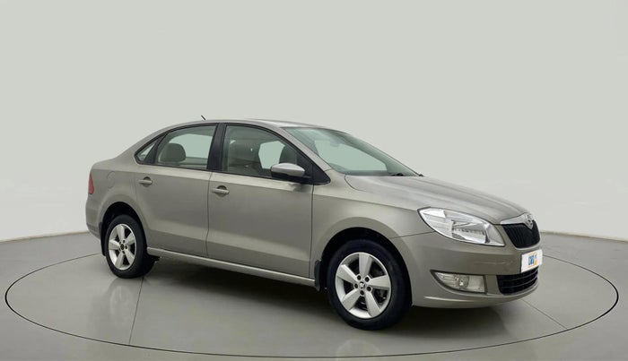 2016 Skoda Rapid AMBITION 1.6 MPI MT, Petrol, Manual, 38,023 km, Right Front Diagonal
