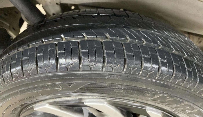 2012 Maruti Wagon R 1.0 LXI, Petrol, Manual, 48,646 km, Left Front Tyre Tread