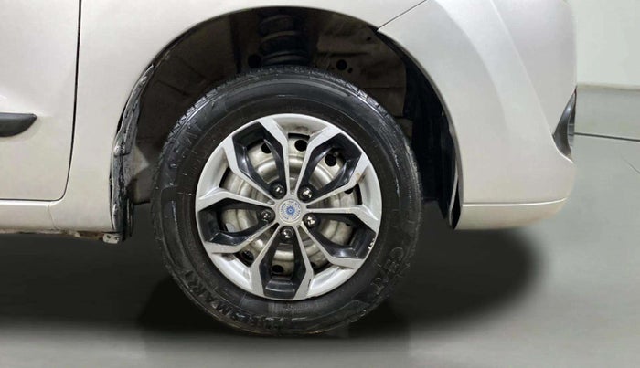 2012 Maruti Wagon R 1.0 LXI, Petrol, Manual, 51,545 km, Right Front Wheel