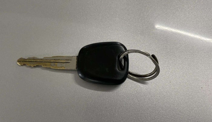 2012 Maruti Wagon R 1.0 LXI, Petrol, Manual, 51,545 km, Key Close Up