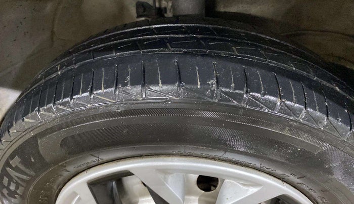 2012 Maruti Wagon R 1.0 LXI, Petrol, Manual, 51,545 km, Right Front Tyre Tread