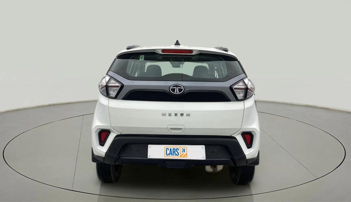 2022 Tata NEXON XM SUNROOF PETROL, Petrol, Manual, 17,777 km, Back/Rear