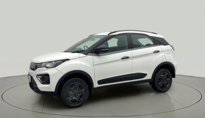 2022 Tata NEXON XM SUNROOF PETROL, Petrol, Manual, 17,777 km, Left Front Diagonal