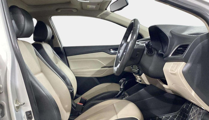 2018 Hyundai Verna 1.6 VTVT SX (O) AT, Petrol, Automatic, 46,261 km, Right Side Front Door Cabin