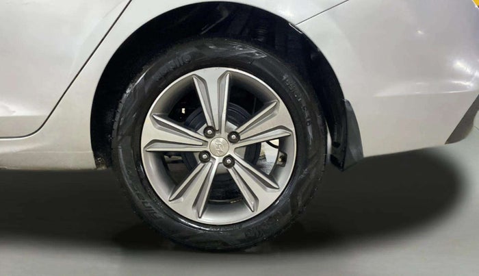 2018 Hyundai Verna 1.6 VTVT SX (O) AT, Petrol, Automatic, 46,261 km, Left Rear Wheel