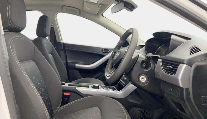 2021 Tata NEXON XMA SUNROOF PETROL, Petrol, Automatic, 43,297 km, Right Side Front Door Cabin