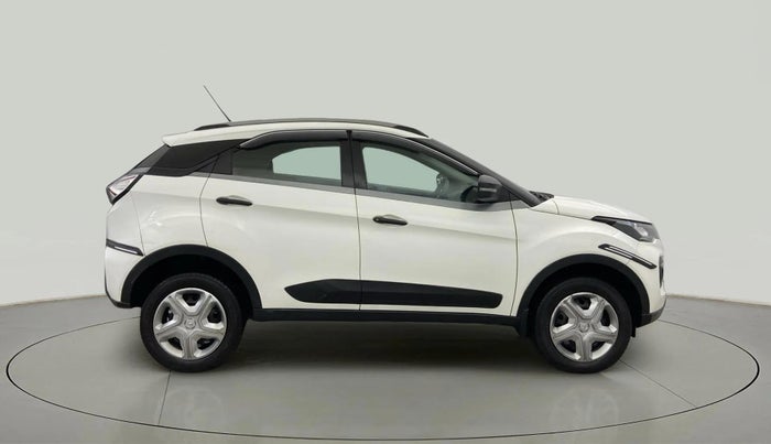 2021 Tata NEXON XMA SUNROOF PETROL, Petrol, Automatic, 43,297 km, Right Side View