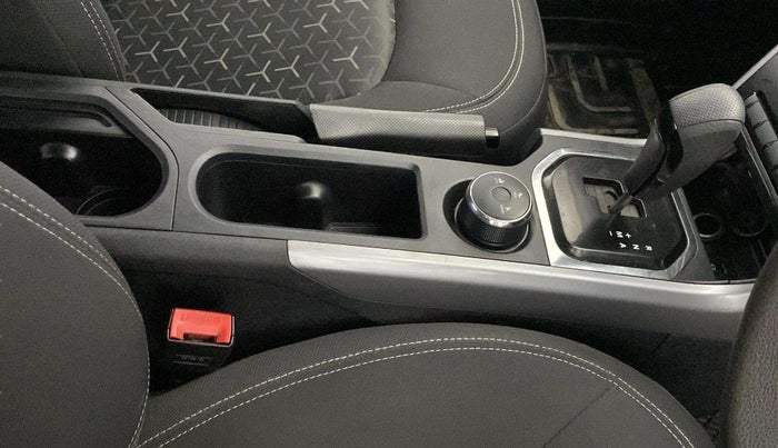 2021 Tata NEXON XMA SUNROOF PETROL, Petrol, Automatic, 43,297 km, Gear Lever