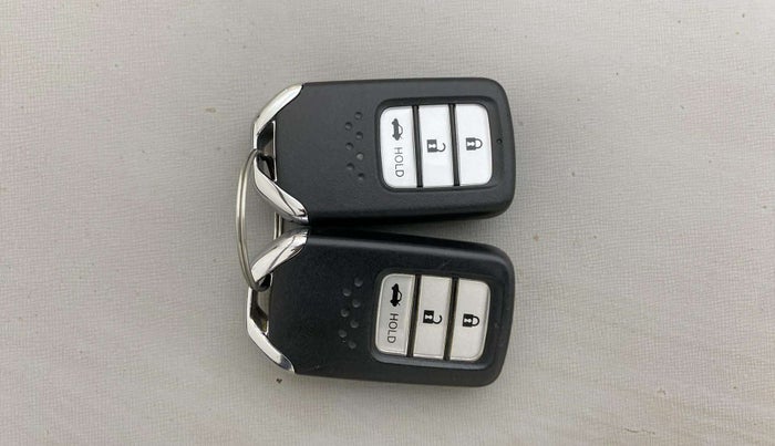 2021 Honda City 1.5L I-VTEC ZX, Petrol, Manual, 90,646 km, Key Close Up