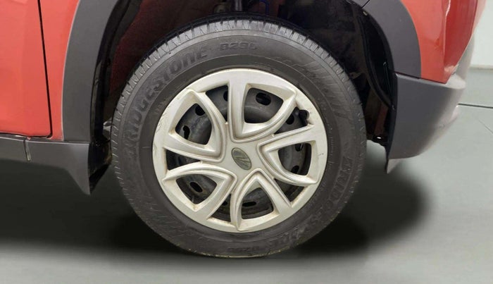 2016 Mahindra Kuv100 K4 6 STR, Petrol, Manual, 45,796 km, Right Front Wheel