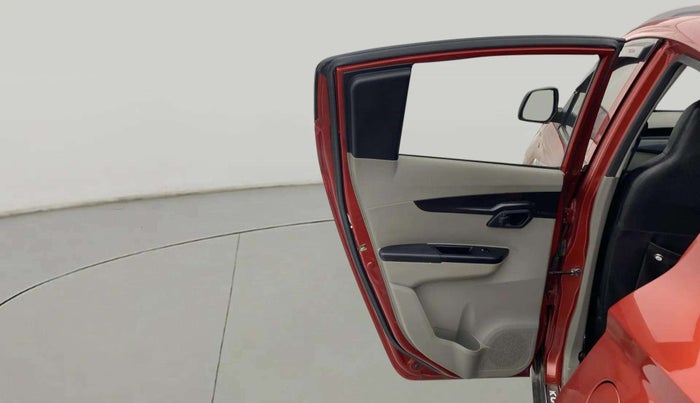 2016 Mahindra Kuv100 K4 6 STR, Petrol, Manual, 45,796 km, LHS Rear Door
