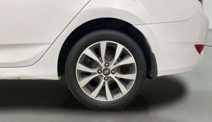 2016 Hyundai Verna 1.6 VTVT SX, Petrol, Manual, 47,319 km, Left Rear Wheel