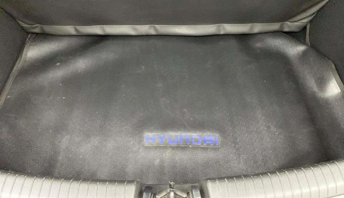 2019 Hyundai Grand i10 SPORTZ AT 1.2 KAPPA VTVT, Petrol, Automatic, 25,008 km, Boot Inside