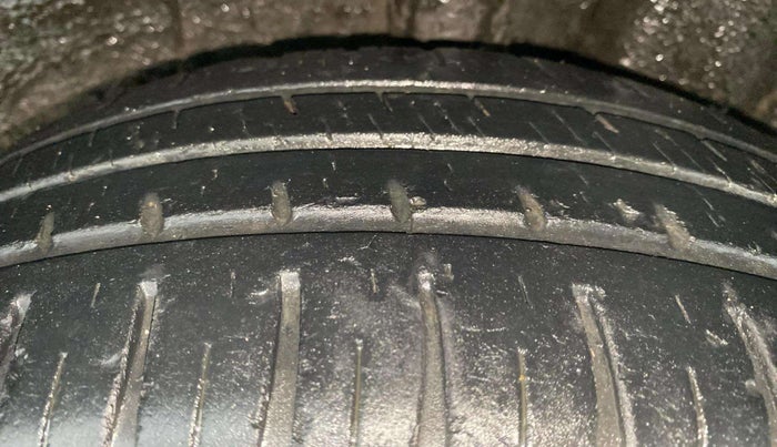 2019 Hyundai Grand i10 SPORTZ AT 1.2 KAPPA VTVT, Petrol, Automatic, 25,008 km, Left Rear Tyre Tread